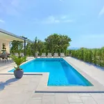 Elegant * Vrh (Krk)