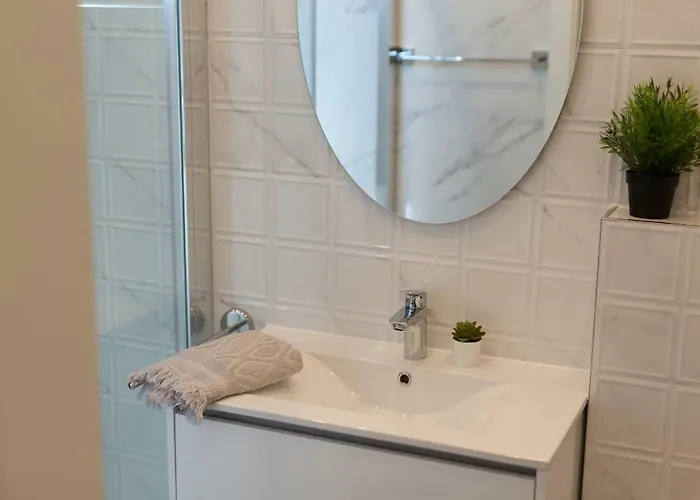 Elegant *