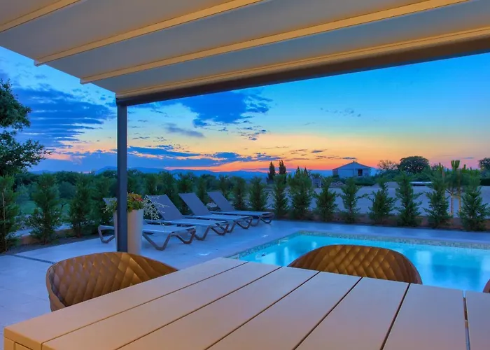 Elegant Villa Vrh (Krk)