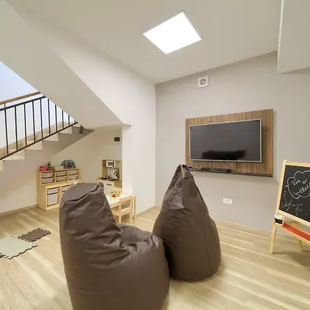 Elegant Villa *